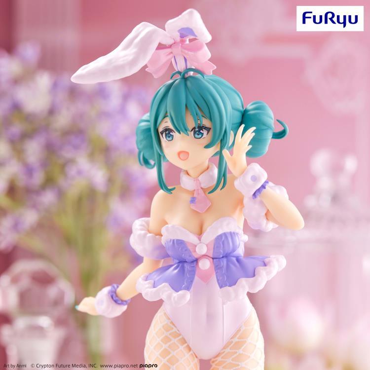 Furyu USA Hatsune Miku Bicute Bunnies White Rabbit Purple Color Ver. Figure