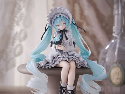 Furyu USA: Hatsune Miku Noodle Stopper - Vintage Doll Figure