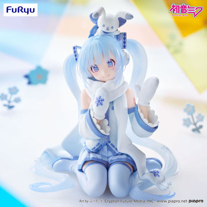 Furyu USA: Hatsune Miku Noodle Stopper - Snow Miku Sky Town 10th ver. Figure