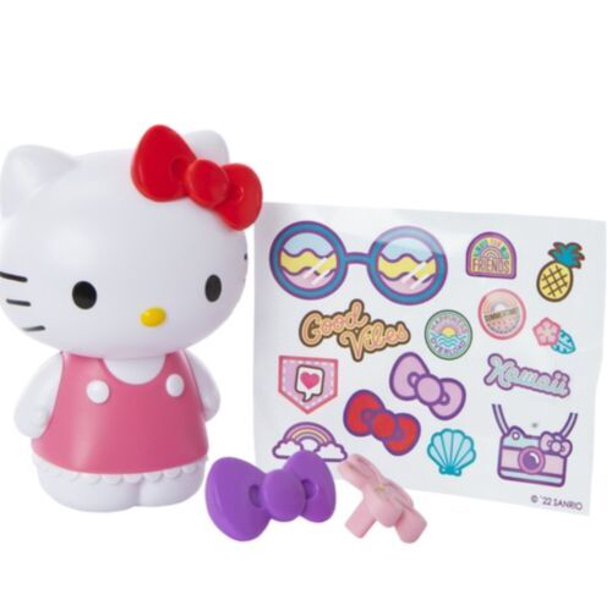 Sanrio Hello Kitty Figure With Decor Set